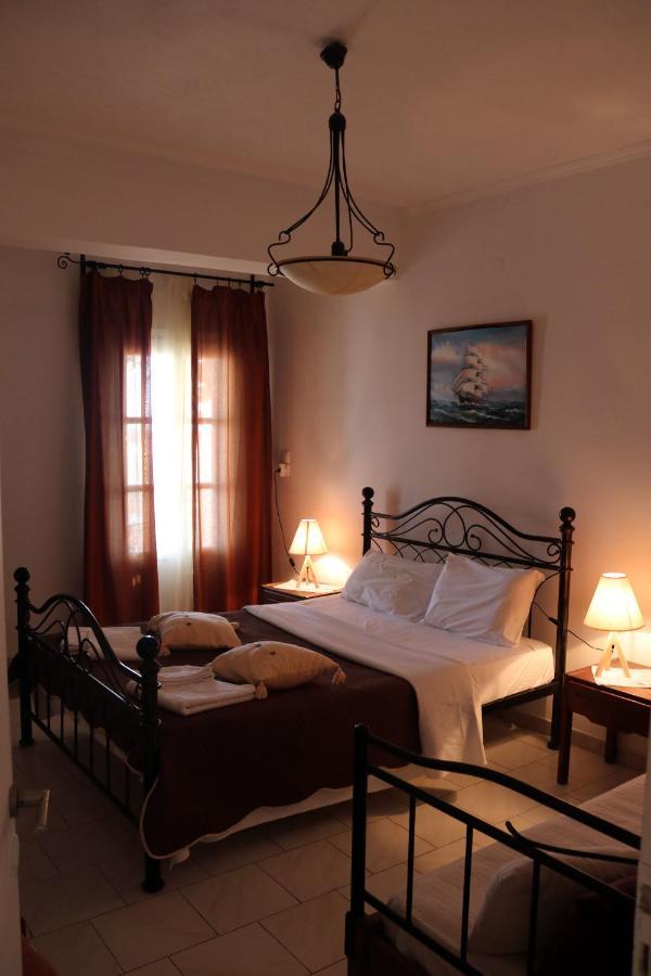 Pension Ilias Aparthotel Amorgo Esterno foto