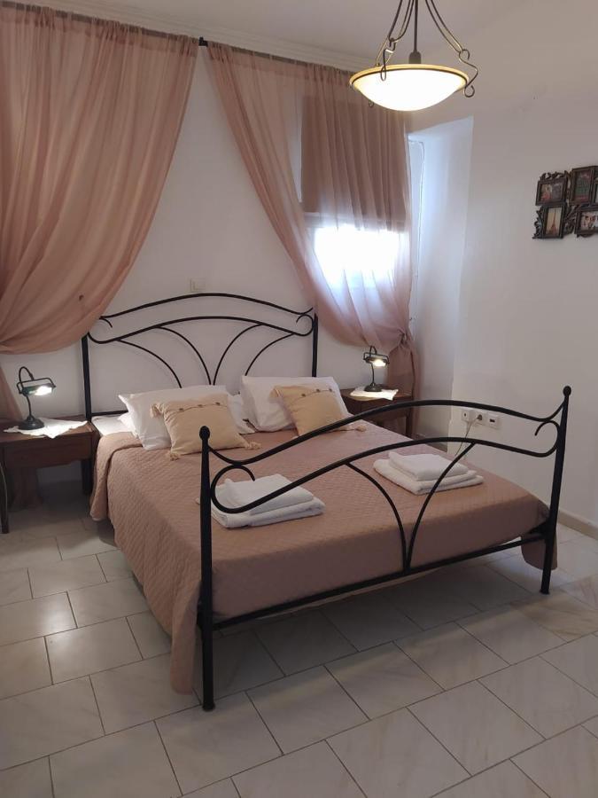 Pension Ilias Aparthotel Amorgo Esterno foto